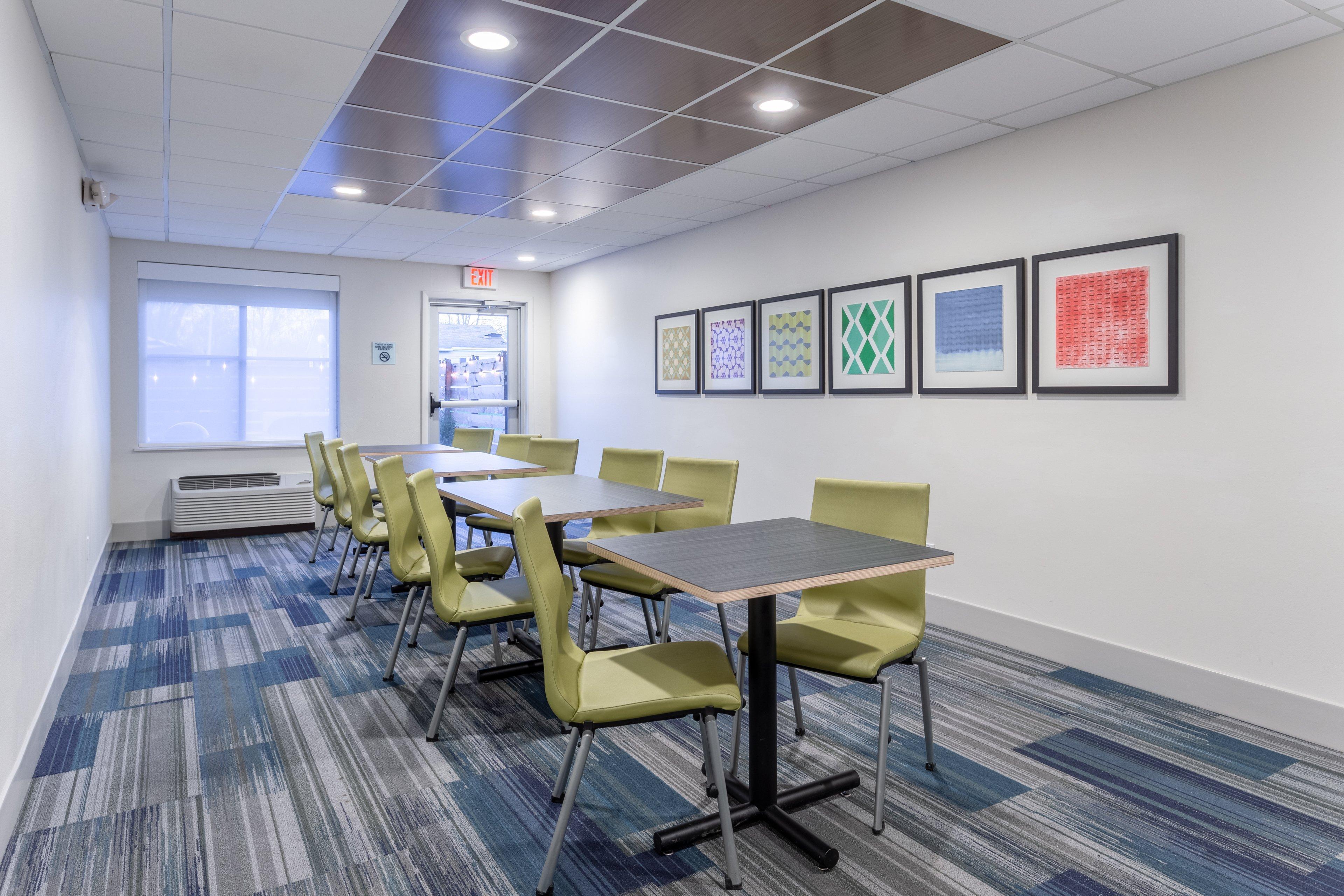 Holiday Inn Express Scottsburg By Ihg Exterior foto